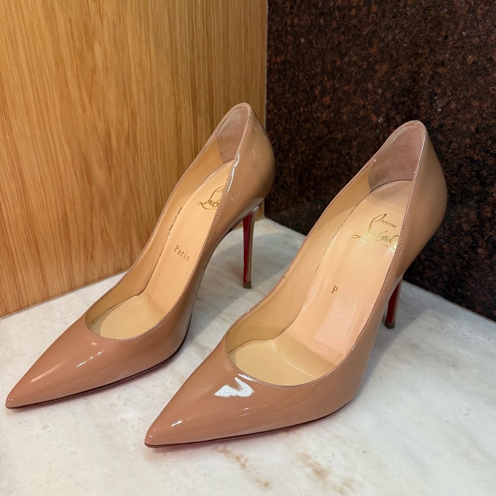 Christian Louboutin So Kate Nude Patent Leather Pumps Size 37 7 Tan High Heels